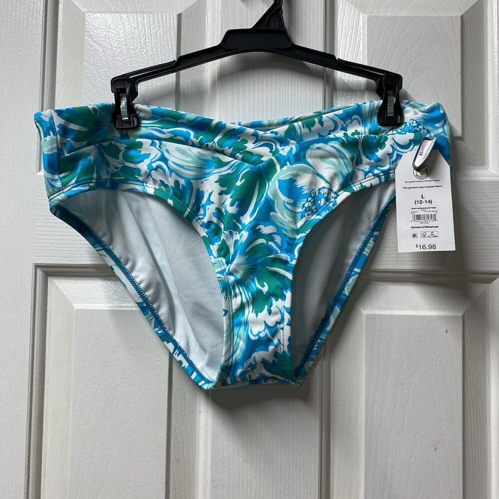 Woman’s Swim Bottoms Brand New Time And Tru L 12-14 Has Black Marks